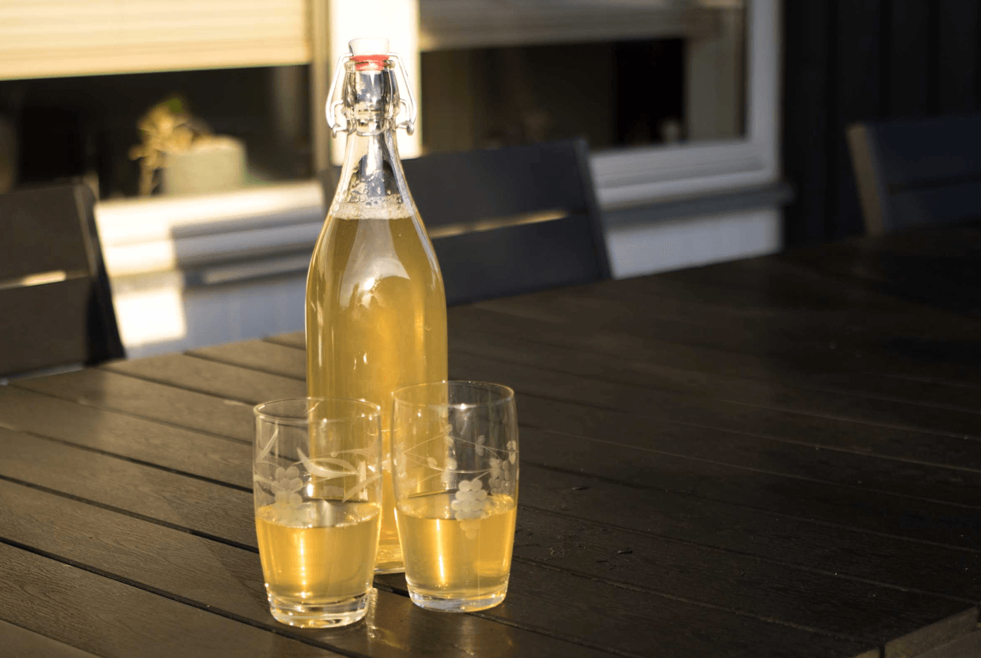 Holunderblutensaft - hyldeblomstsaft